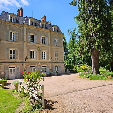 Château de MontSablé Lezoux Extérieur photo