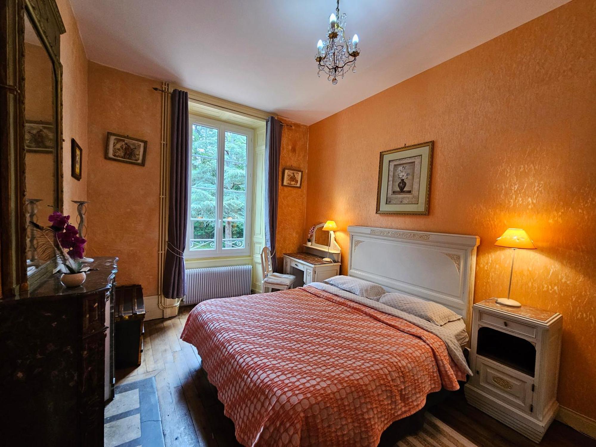 Château de MontSablé Lezoux Extérieur photo